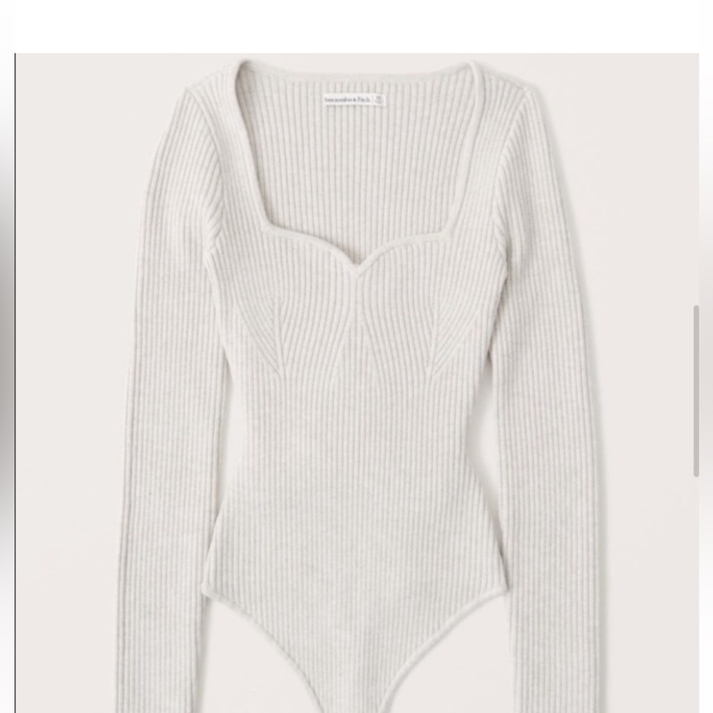 Abercrombie & Fitch Long Sleeve Sweetheart shaped bodysuit